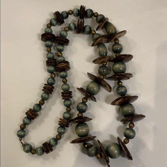 Beautiful one of a kind hand made wood necklace - Picture 4 of 5